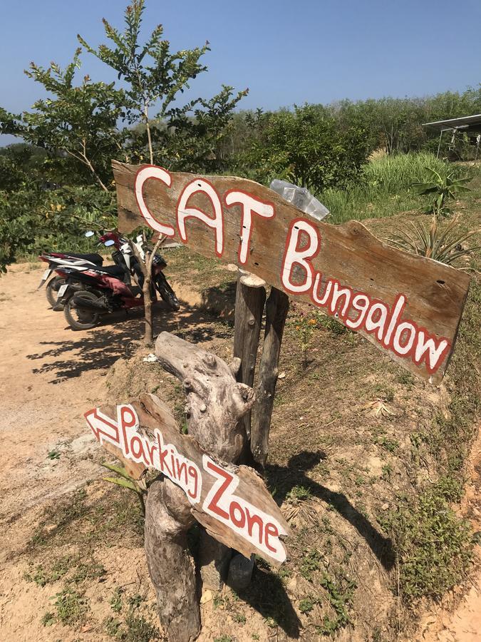 Cat Bungalow Koh Lanta Bagian luar foto